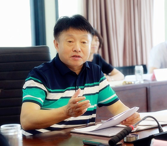 平博集团举行“不忘初心、切记使命”主题教育第三次集中学习钻研暨警示教育会