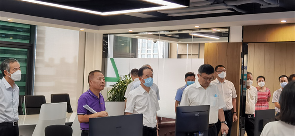 省国资委党委书记任国到秦创原平博集团立异中心调研